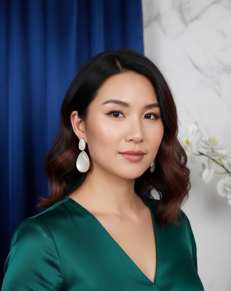 Nayvya Pearl Drop Earrings